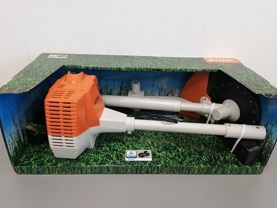 Fotografija izdelka Igrača Kosilnica na nitko Stihl