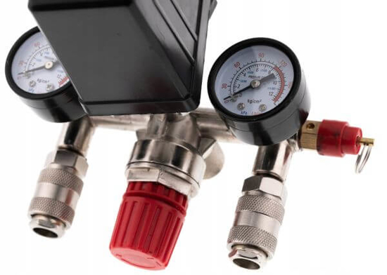 Fotografija izdelka Regulator tlaka z manometri in presostatom za kompresor