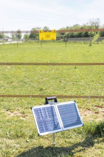 Fotografija izdelka Pašni aparat s solarno enoto AKO SunPower 30000