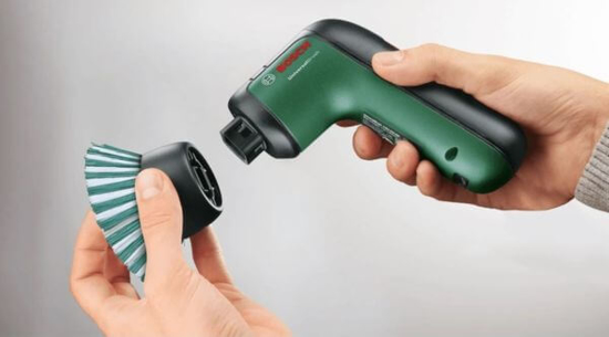 Fotografija izdelka BOSCH akumulatorska čistilna  krtača UniversalBrush  3.6V