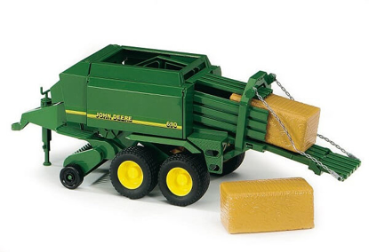 Prikaži podrobnosti za  Igrača BALIRKA John Deere za kvadratne bale, BRUDER Fotografija izdelka Igrača BALIRKA John Deere za kvadratne bale, BRUDER