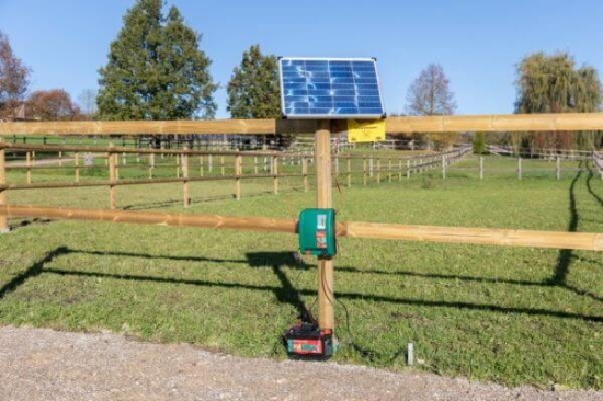Fotografija izdelka Solarni panel 55 W z nosilcem in priklopi
