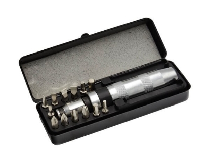 Prikaži podrobnosti za  Udarni izvijač z nastavki 15 kos Fotografija izdelka Udarni izvijač z nastavki 15 kos