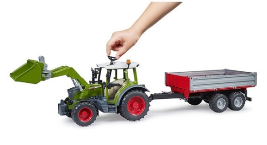 Fotografija izdelka Igrača Traktor Fendt 211 Vario z nakladačem in prikolico, Bruder