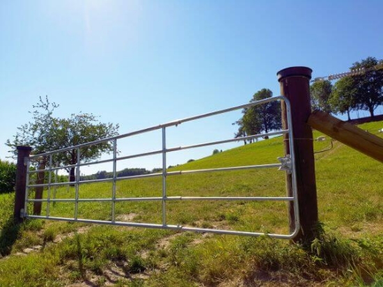 Fotografija izdelka Kovinska pašna vrata 4 - 5 m pocinkana