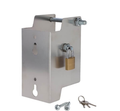 nosilec za steber, ključavnica za steber, varna pritrditev, zaščita pred krajo, obesna ključavnica, rezervni ključ, pritrditev na les, vijaki za les in kovino, montaža stebra, solarna naprava ni vključena