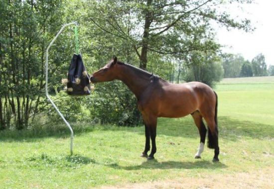 Fotografija izdelka Talni nosilec za mrežo za seno Kerbl HayBag