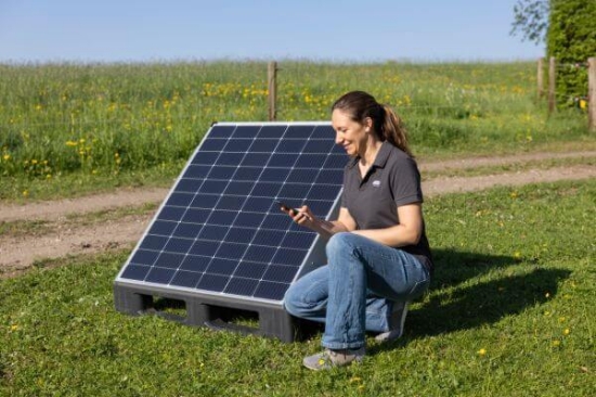 Fotografija izdelka Pametna sončna postaja AKO XL z AKO Xi 8000 smart