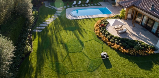 Fotografija izdelka Robotska kosilnica Luba mini 2 AWD 1000