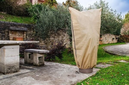 Fotografija izdelka Zaščitno pokrivalo za rastline, bež (2 x 2.4 m)