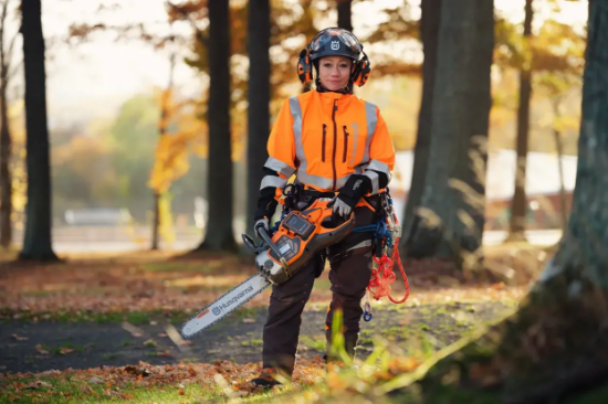 Fotografija izdelka Akumulatorska verižna žaga Husqvarna 550iXP (15'')
