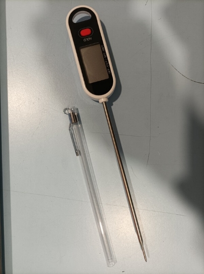 Fotografija izdelka Termometer digitalni s sondo